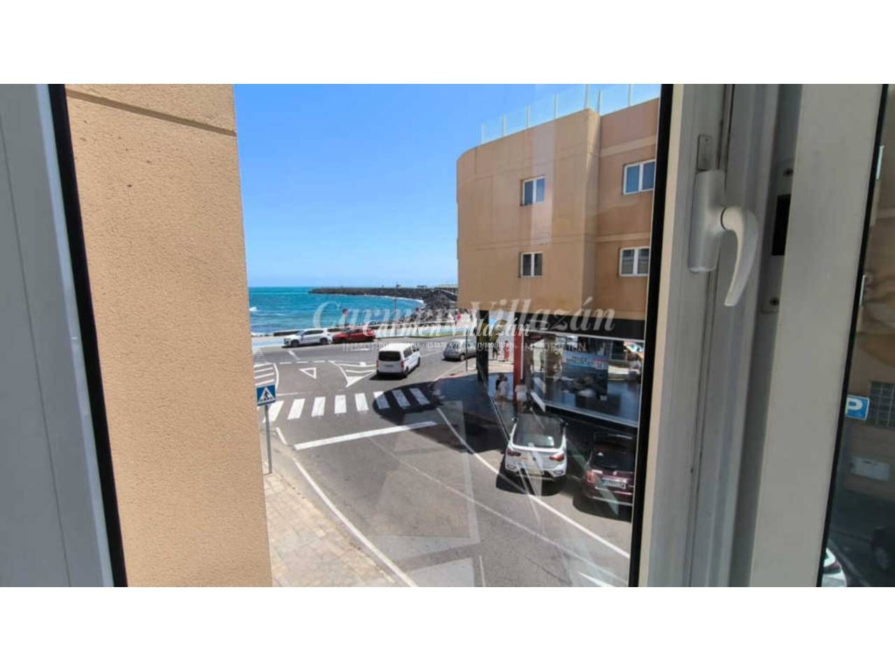 Vista exterior de Pis en venda en La Oliva amb Terrassa i Moblat