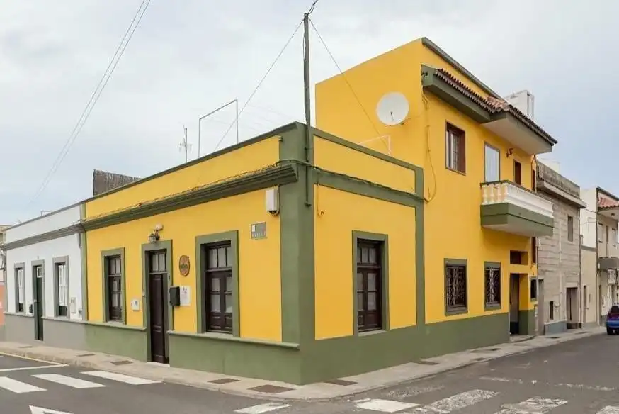 Vista exterior de Casa o xalet en venda en Buenavista del Norte