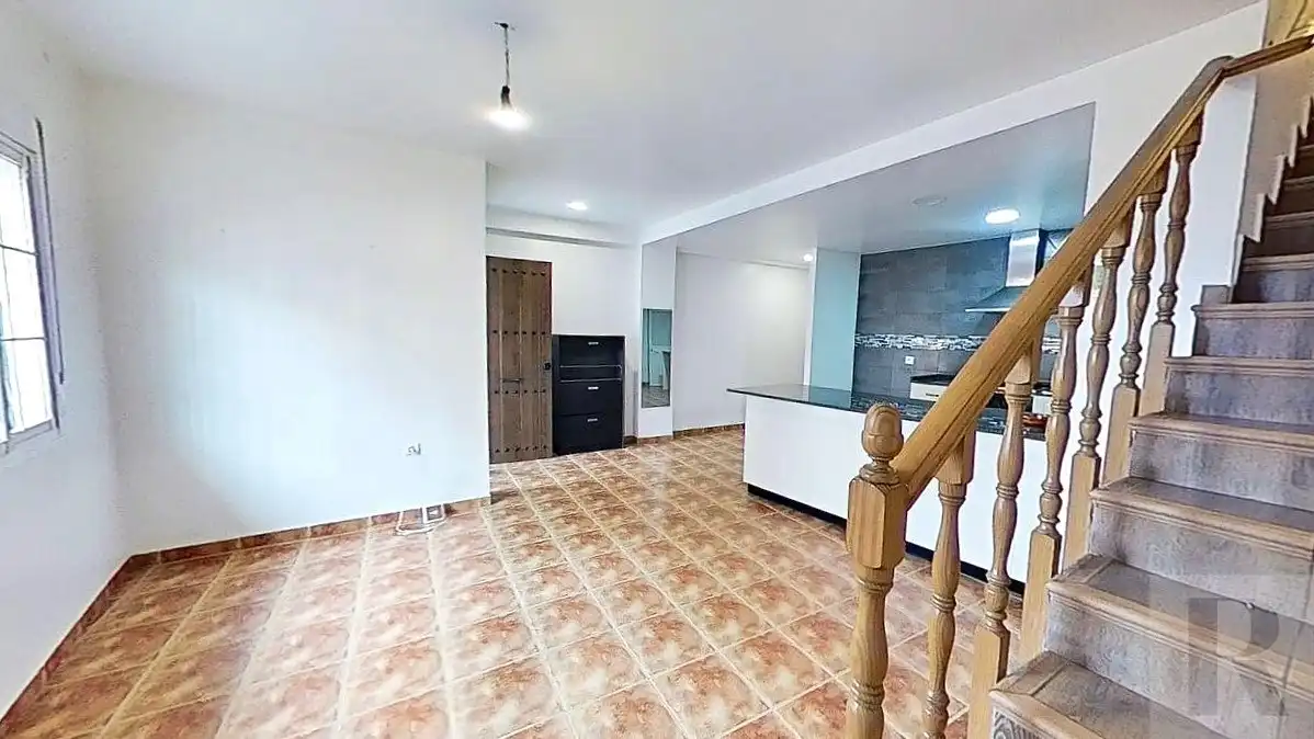 Detached homes for sale in Algeciras  with Terrace and Storage room