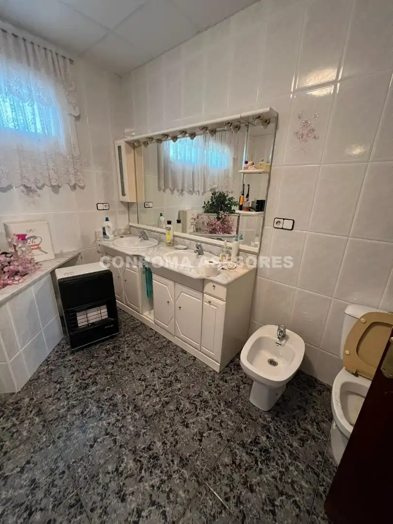 Baño de Casa o chalet en venta en Riudarenes con Jardín privado, Terraza y Balcón