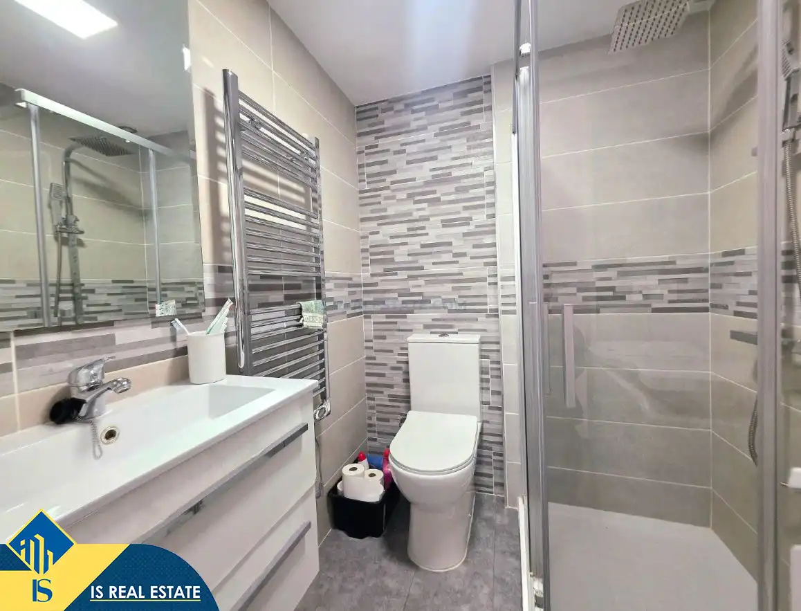 Bany de Apartament en venda en Guardamar del Segura amb Aire condicionat, Calefacció i Terrassa
