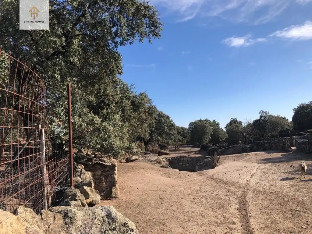 Außenansicht von Residential zum Verkauf in Torreorgaz