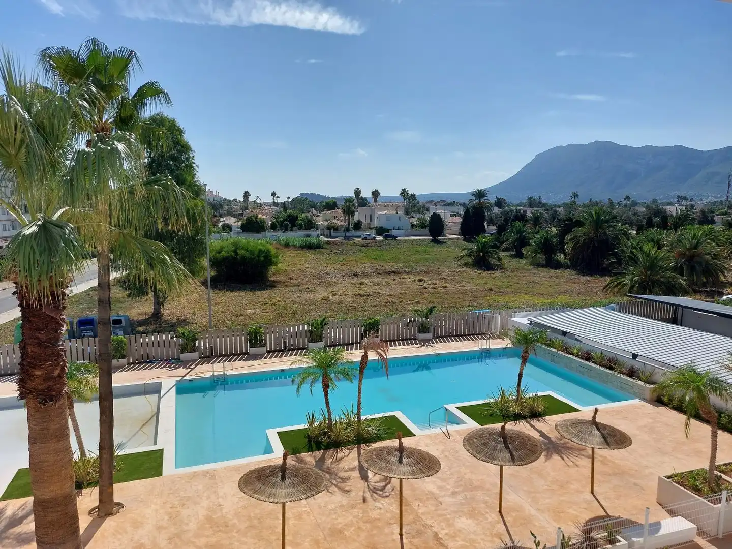Piscina de Ático en venta en Dénia con Aire acondicionado, Calefacción y Terraza