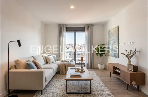 Sala de estar de Piso de alquiler en Madrid con Aire acondicionado, Calefacción y Jardín privado