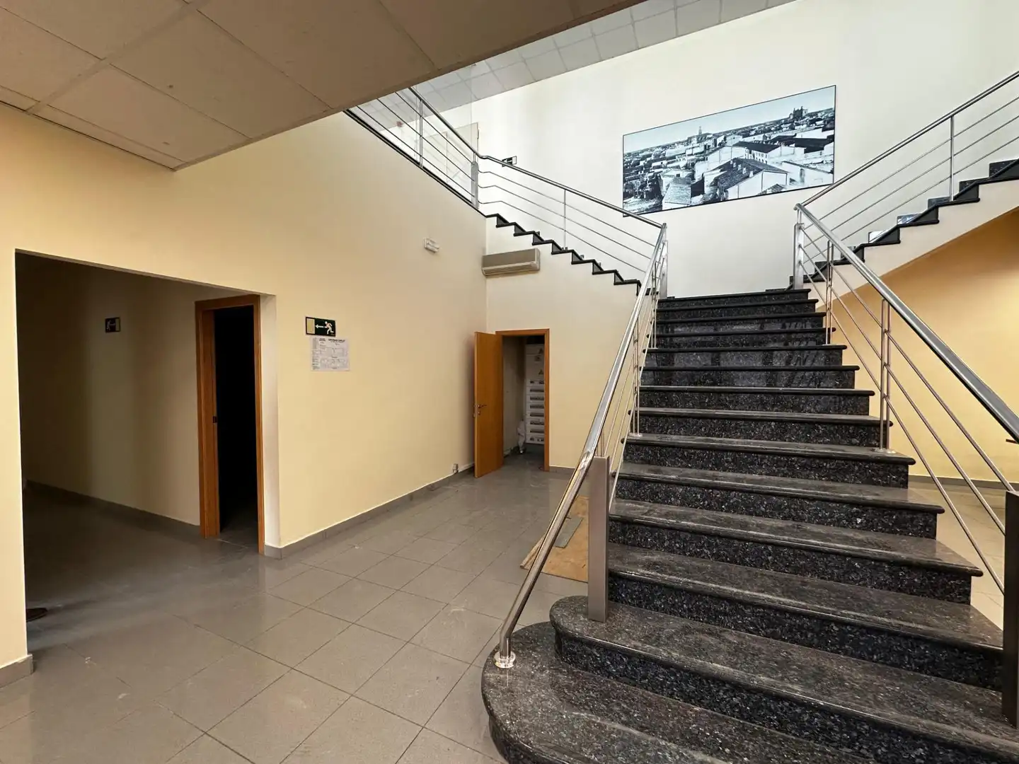 Office for rent in Carlet, Valencia