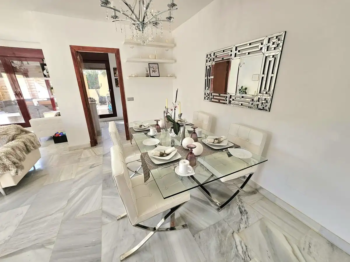 Casa con piscina en venta en Los Flamingos, imagen 9