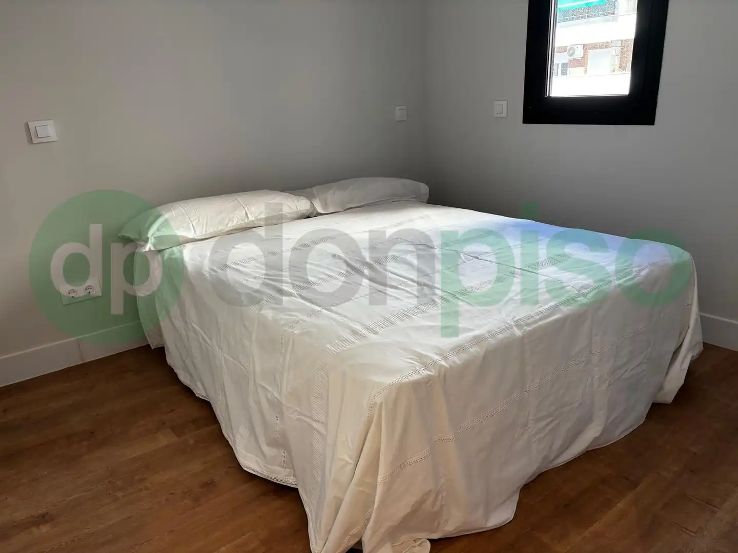 Dormitori de Pis en venda en Madrid amb Aire condicionat, Parquet i Moblat
