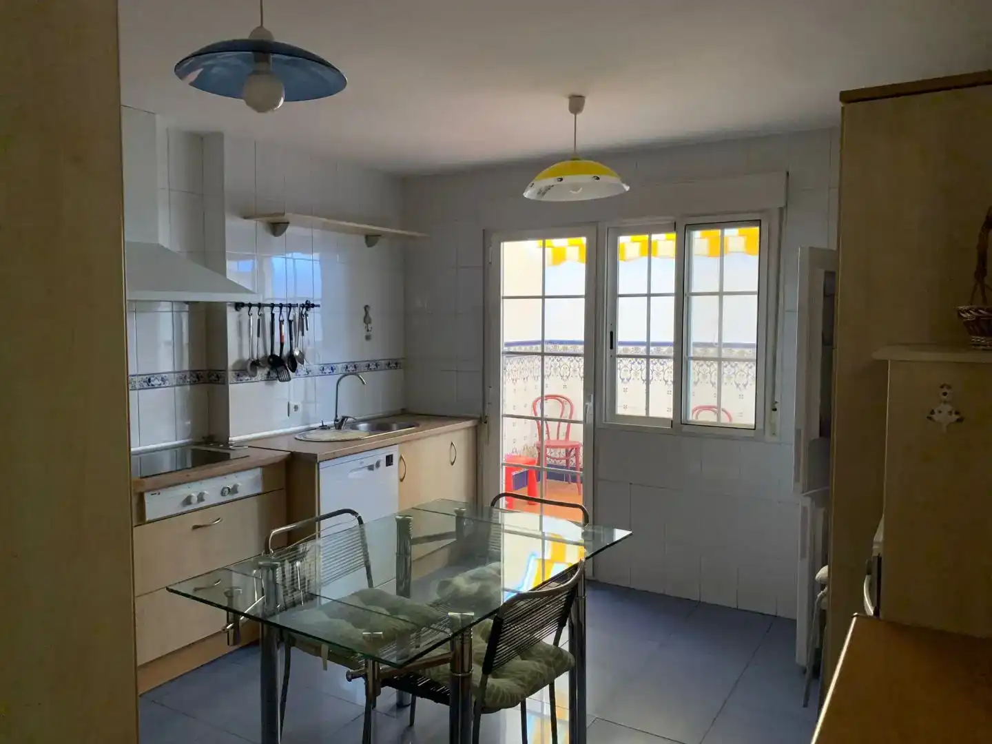 Cocina de Casa o chalet de alquiler en Badajoz con Aire acondicionado, Jardín privado y Trastero