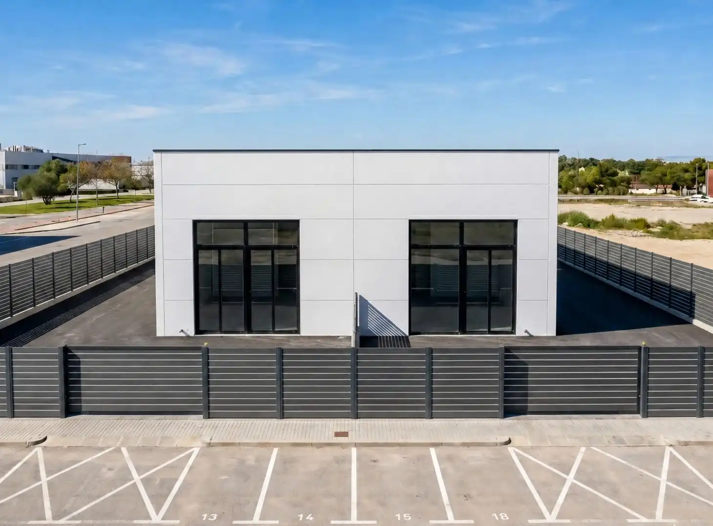 Industrial building for sale in Platja de Torres