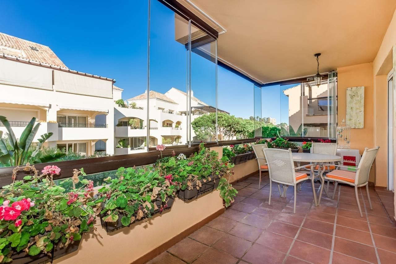 Terrassa de Apartament en venda en Marbella amb Aire condicionat, Jardí privat i Terrassa