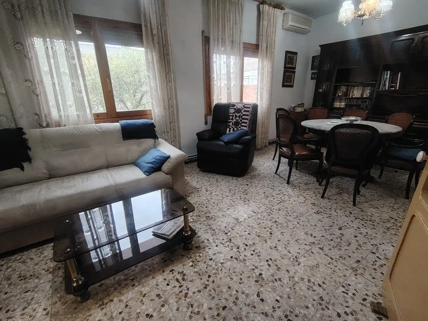 Sala de estar de Casa o chalet en venta en Nuez de Ebro con Calefacción, Jardín privado y Trastero