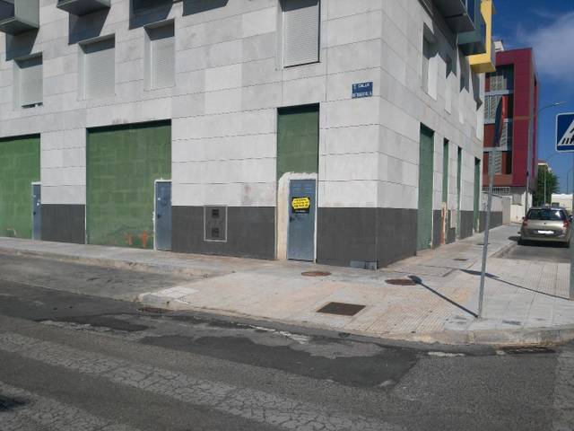 Local comercial en Alquiler en Calle Rotundifolia, 5 en Las Lomas - Salinera - La Muñeca