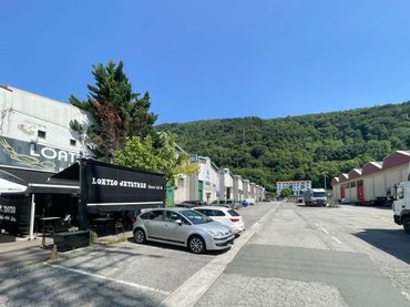 Local commercial à vendre à Irura