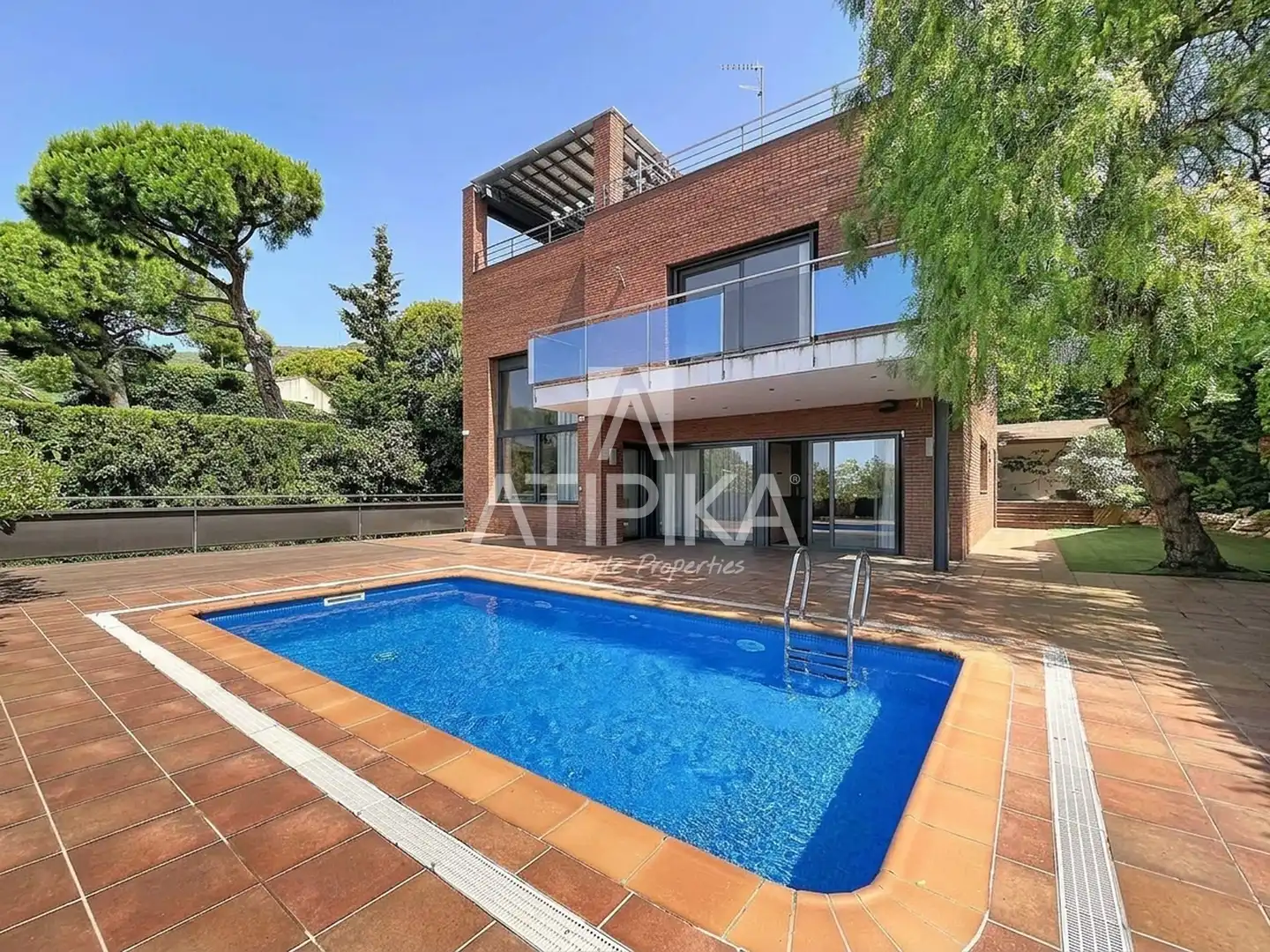 Vista exterior de Casa o xalet en venda en Castelldefels amb Aire condicionat, Calefacció i Terrassa
