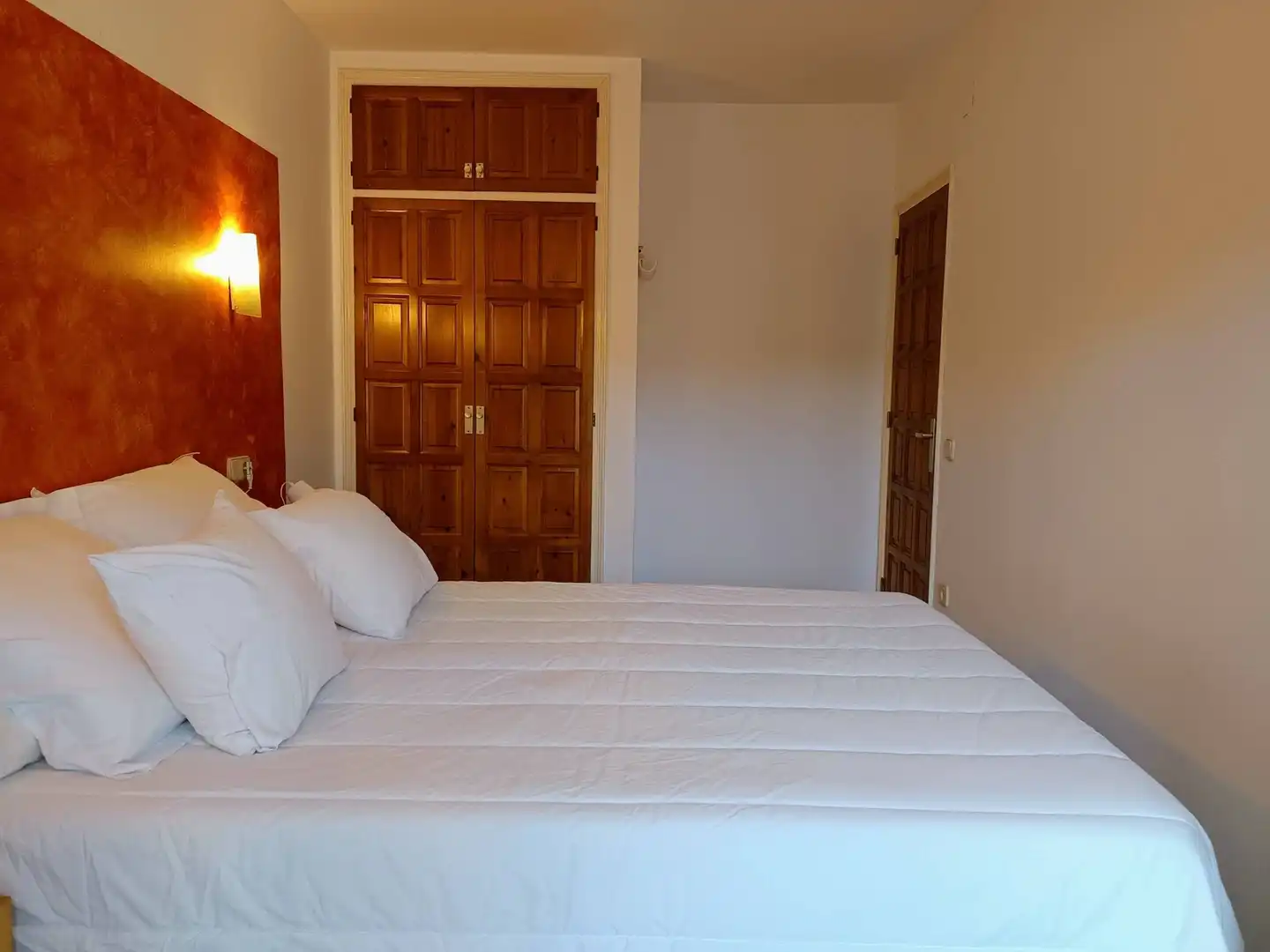Habitación de Casa o chalet en venta en Sant Pere Pescador con Aire acondicionado, Calefacción y Terraza