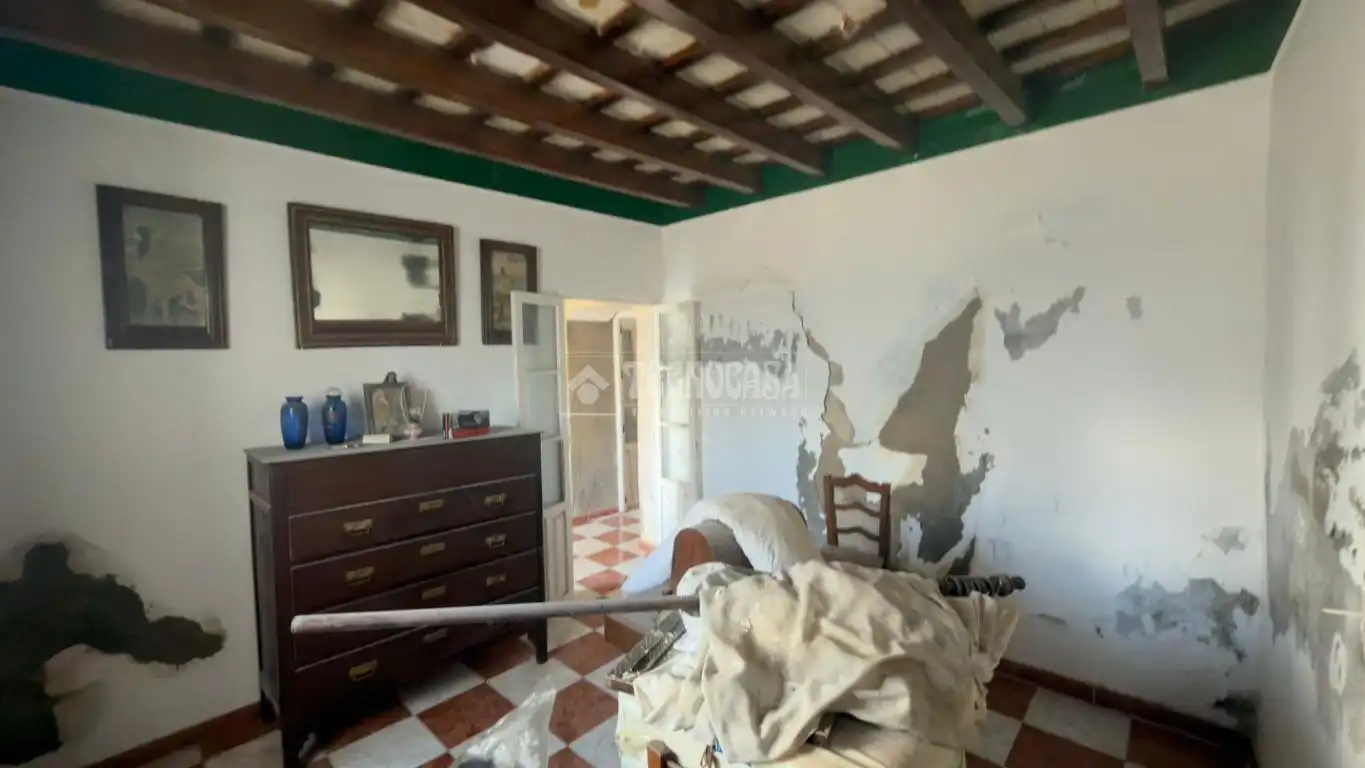 Habitación de Casa o chalet en venta en La Lantejuela  con Balcón