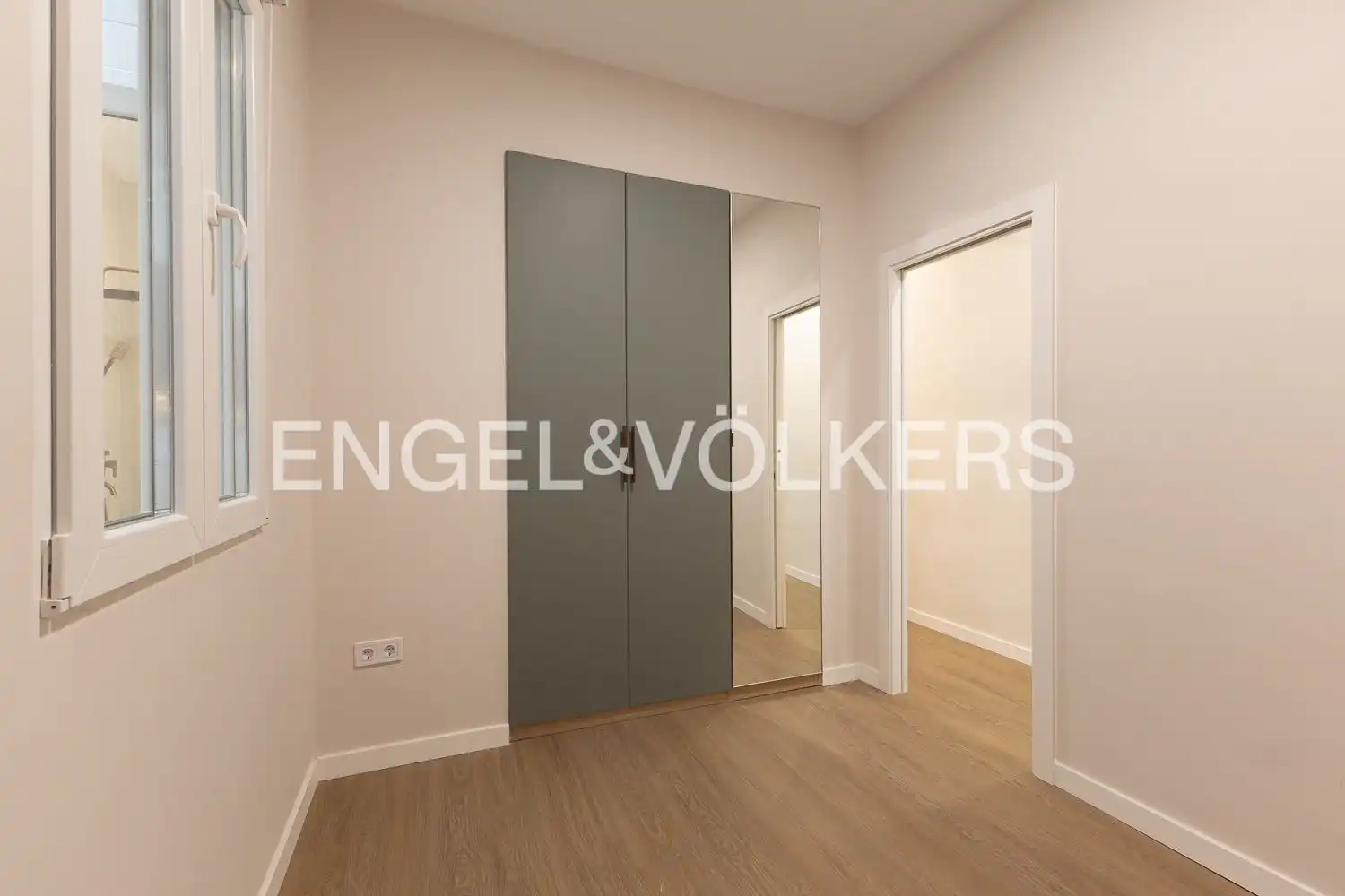 Habitación de Piso en venta en Valencia con Aire acondicionado, Calefacción y Terraza