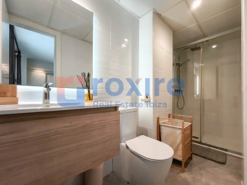 Baño de Estudio en venta en Sant Josep de sa Talaia con Aire acondicionado, Terraza y Piscina