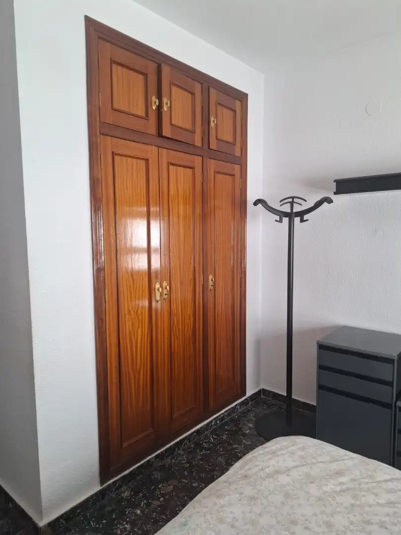 Habitación de Piso de alquiler en Albacete con Calefacción, Amueblado y Horno