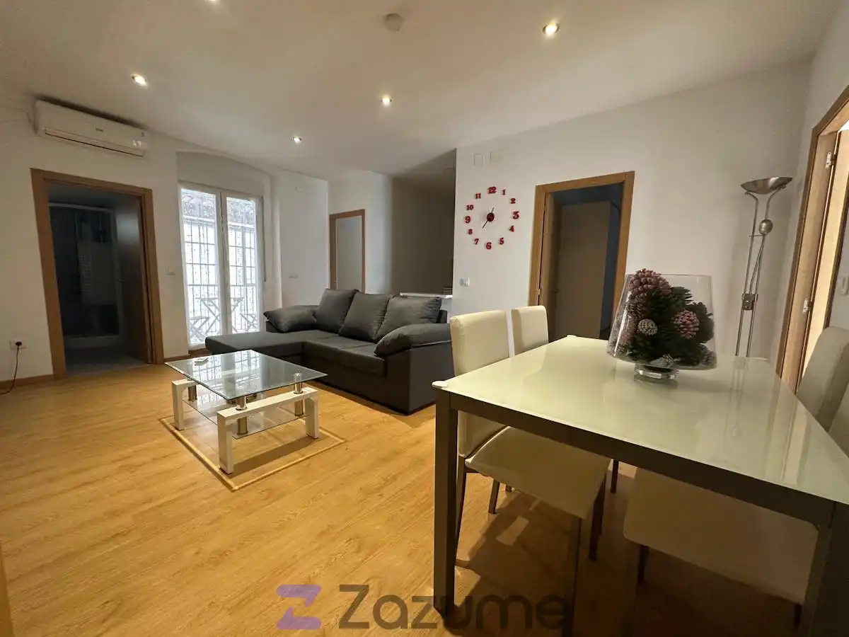 Sala d'estar de Apartament de lloguer en Valencia amb Aire condicionat, Terrassa i Moblat