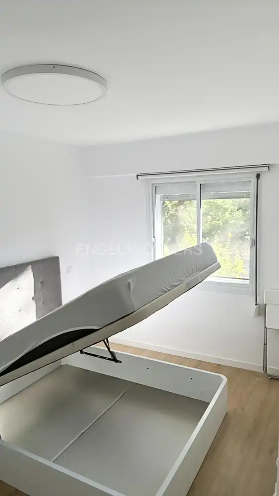 Habitación de Apartamento de alquiler en Madrid con Calefacción, Amueblado y Se aceptan mascotas