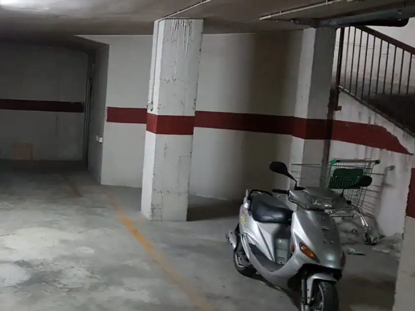 Parking of Garage for rent in Murcia