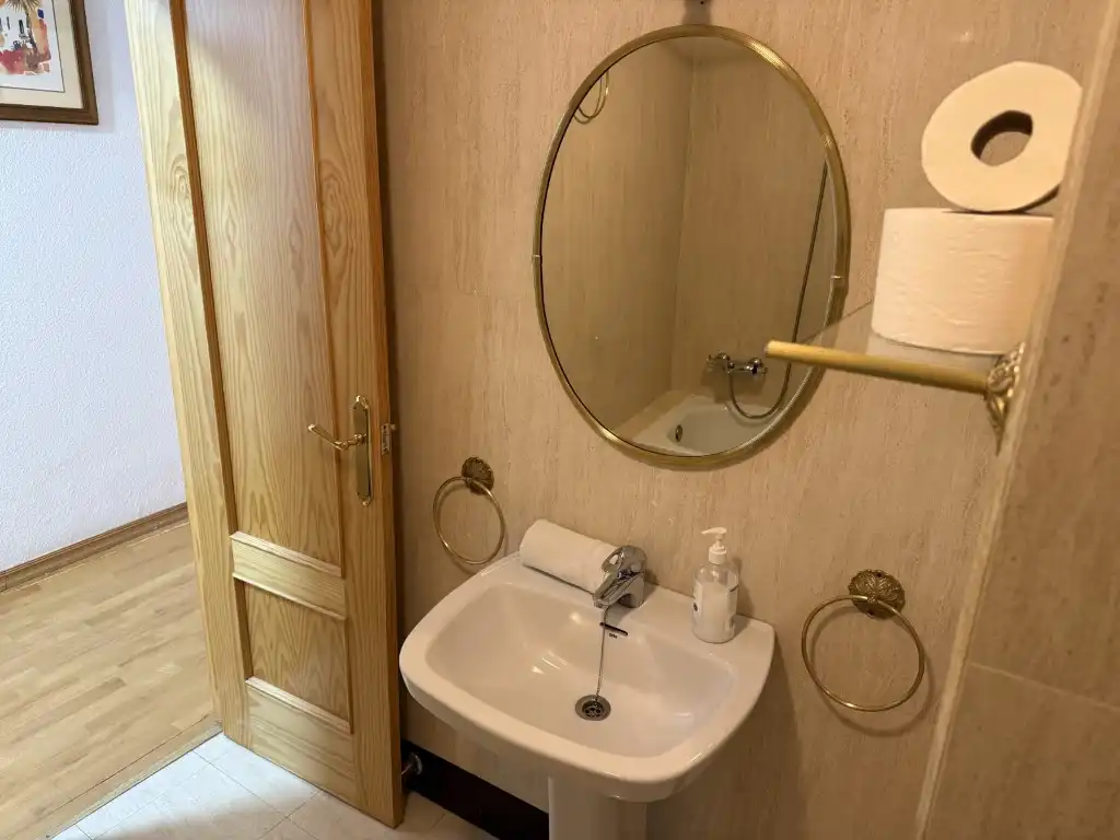 Badezimmer von Wohnungen zur Miete in Sierra Nevada