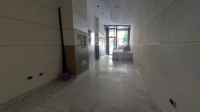 Local comercial en Venta en Logroño - Calle General Vara de Rey en Gran Via