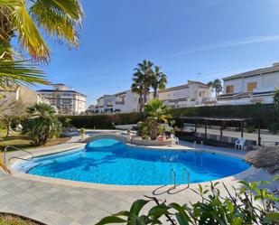 Piscina de Casa o xalet en venda en Torrevieja amb Aire condicionat, Terrassa i Traster