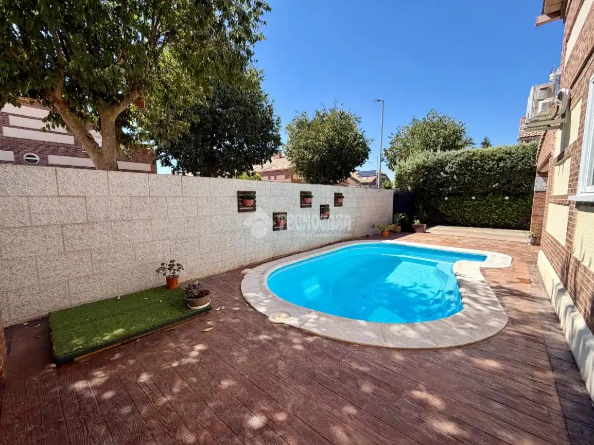 Casa pareada en venta en Villanueva de la Torre, imagen 30