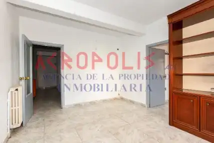 Dormitori de Pis en venda en Zamora Capital  amb Calefacció