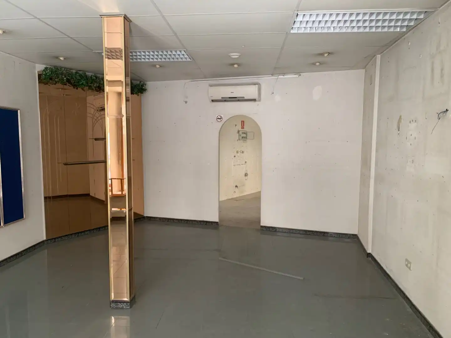 Geschaftsraum zum Verkauf in Ávila