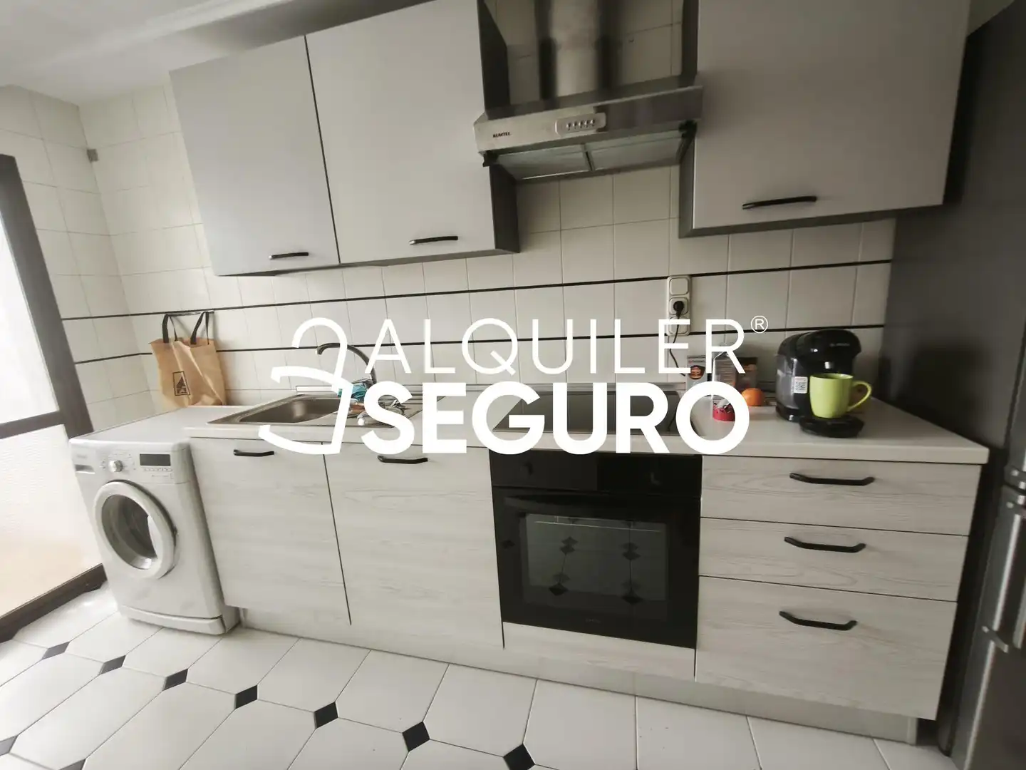 Cocina de Piso de alquiler en Zaragoza con Calefacción, Terraza y Trastero