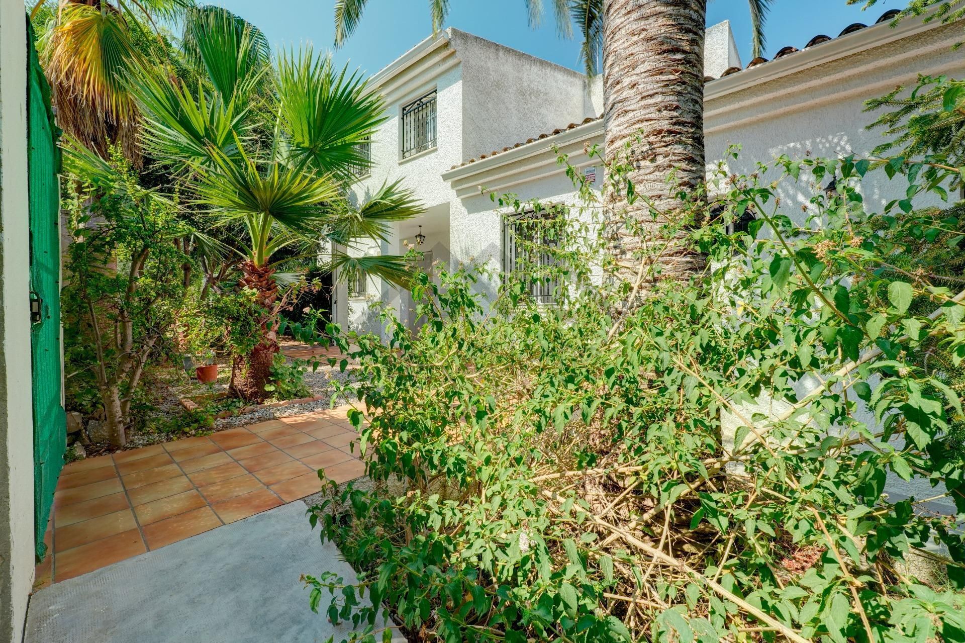 Garden of House or chalet for sale in Vilamarxant  with Air Conditioner, Heating and Private garden