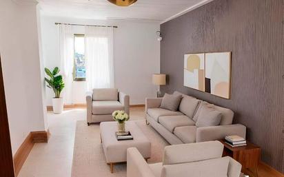 Sala d'estar de Pis en venda en Elche / Elx amb Terrassa i Balcó