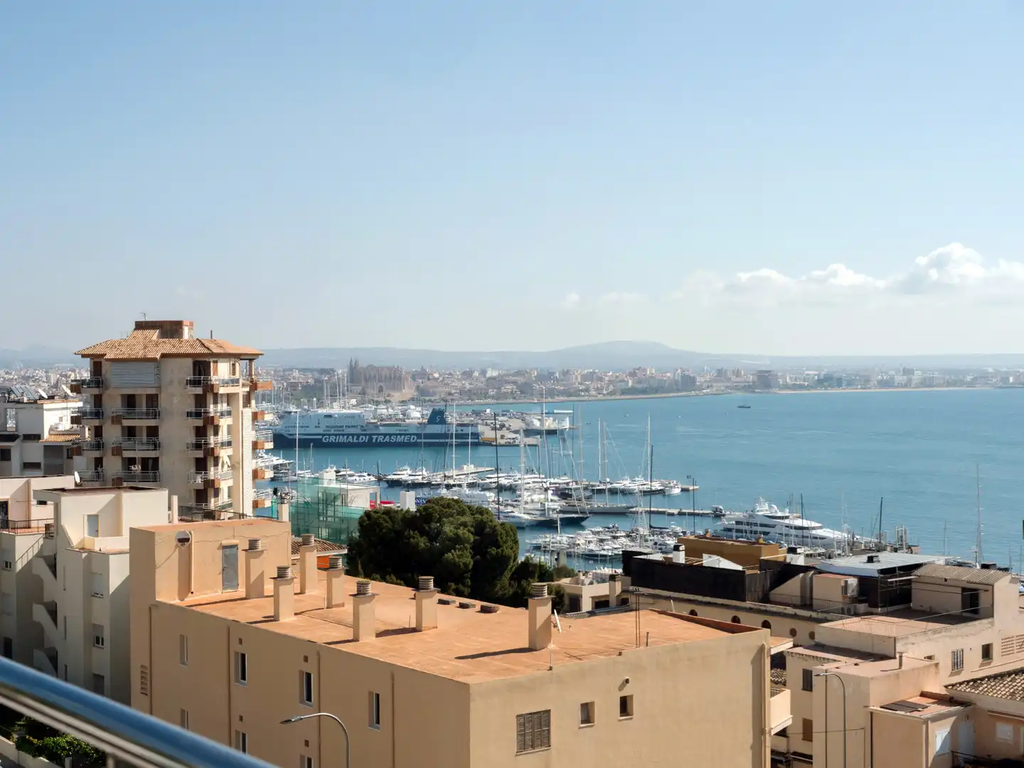 Vista exterior de Àtic en venda en  Palma de Mallorca amb Aire condicionat, Terrassa i Piscina