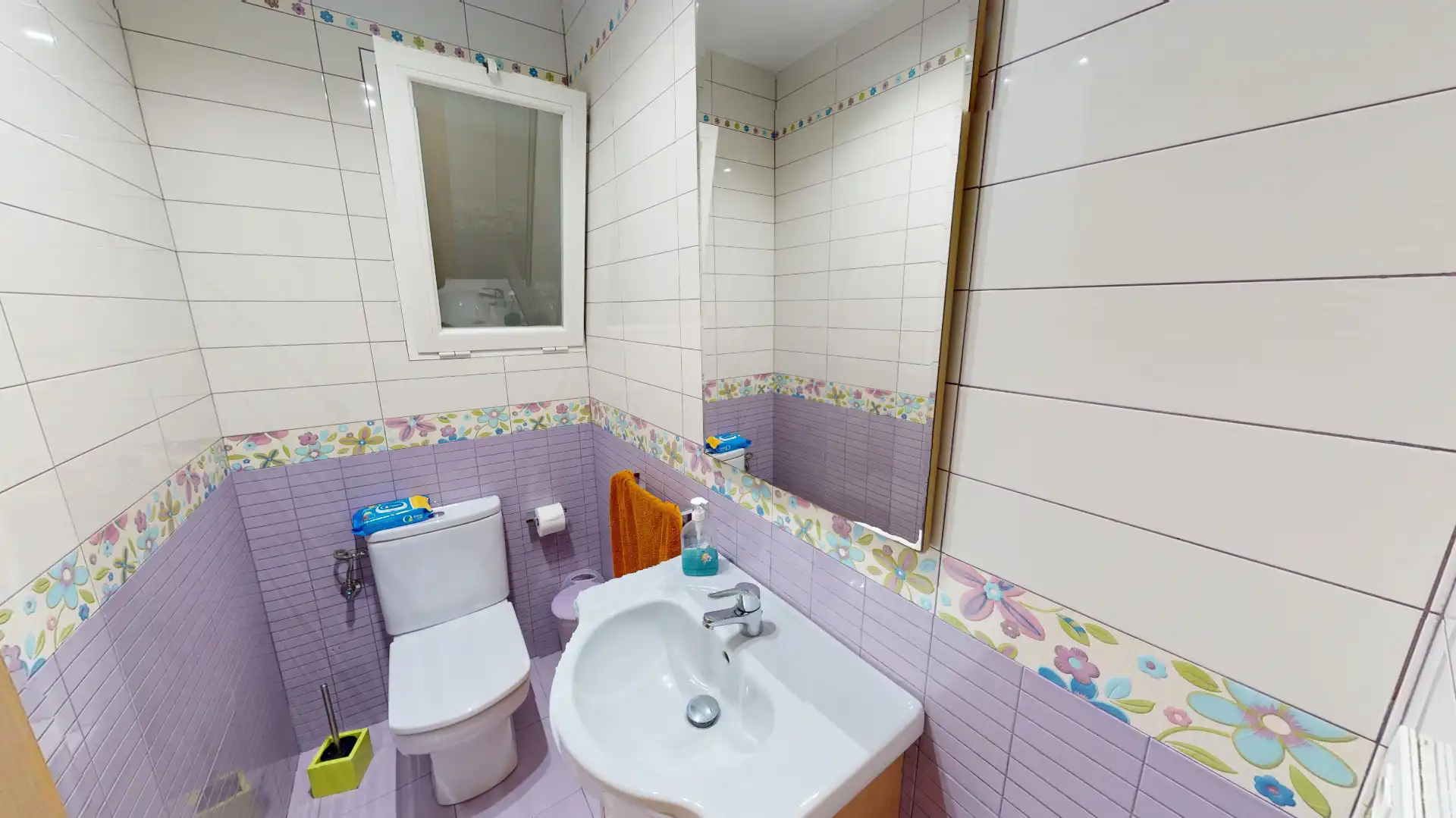 Baño de Dúplex en venta en Benidorm con Aire acondicionado, Terraza y Amueblado