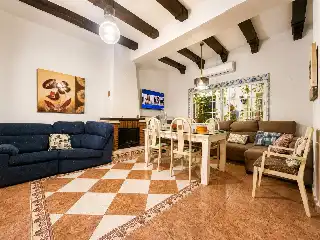 Sala d'estar de Casa adosada en venda en Centro