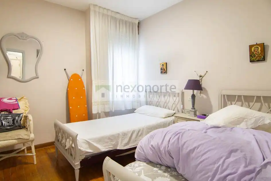 Schlafzimmer von Wohnung zur Miete in As Pontes de García Rodríguez  mit Heizung