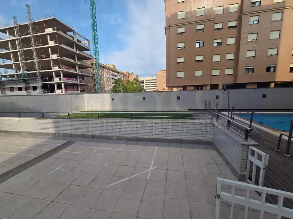 Terrace of Apartments for sale in  Logroño