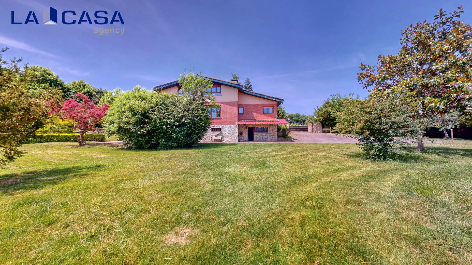 Vista exterior de Casa o chalet en venta en Urkabustaiz