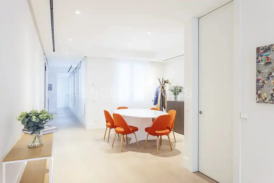 Comedor de Piso de alquiler en Madrid con Aire acondicionado, Calefacción y Parquet