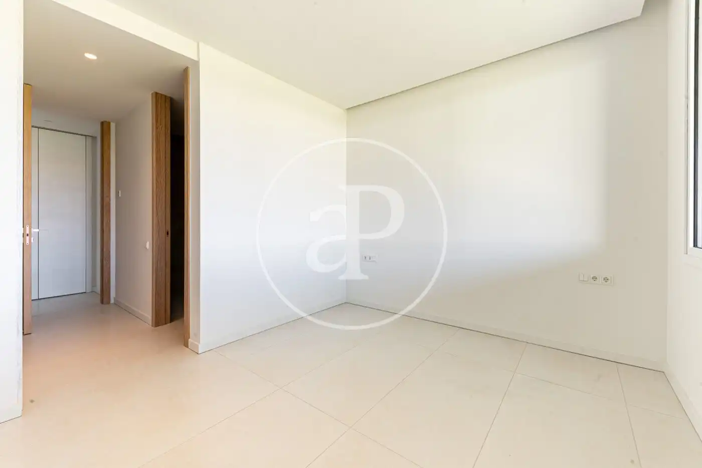 Bedroom of Flat for rent in Pozuelo de Alarcón  with Air Conditioner, Heating and Private garden