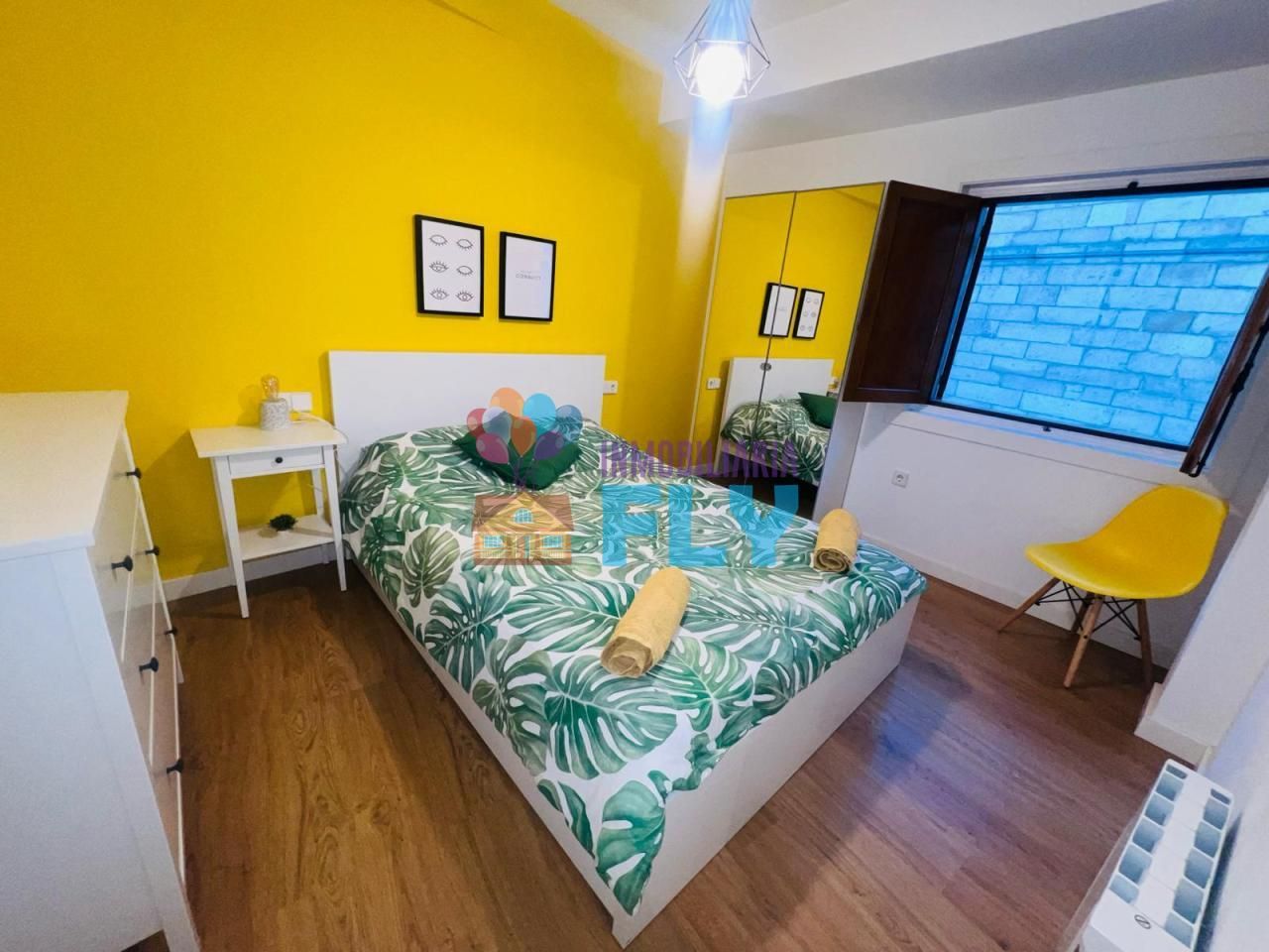 Bedroom of Apartment for rent in Ourense Capital   with Heating, Parquet flooring and Furnished