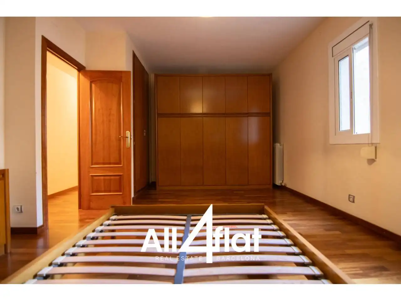 Habitación de Piso de alquiler en Barcelona con Parquet y Balcón