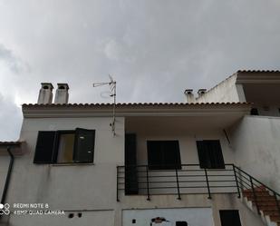 Vista exterior de Casa adosada en venda en  Córdoba Capital amb Aire condicionat, Calefacció i Jardí privat