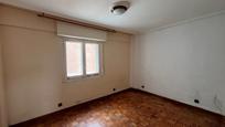 Dormitori de Pis en venda en Burgos Capital amb Parquet i Terrassa