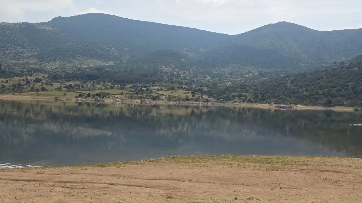 Piso en venta en Navaluenga con Calefacción