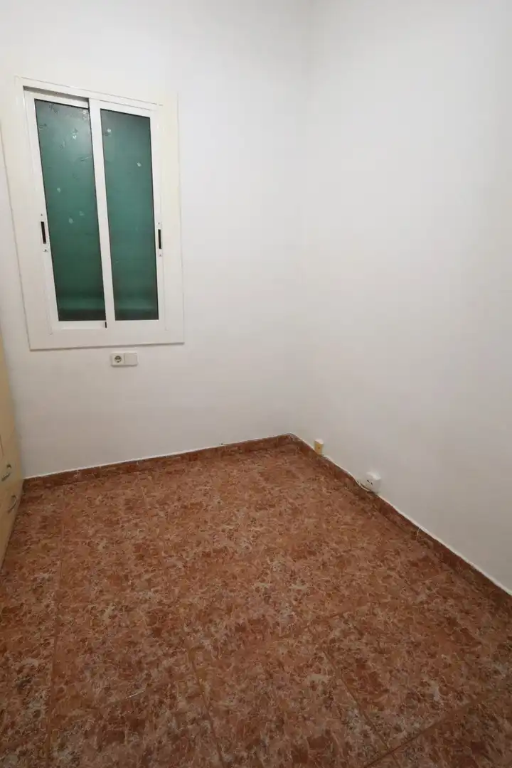 Habitación de Piso en venta en Barcelona con Balcón