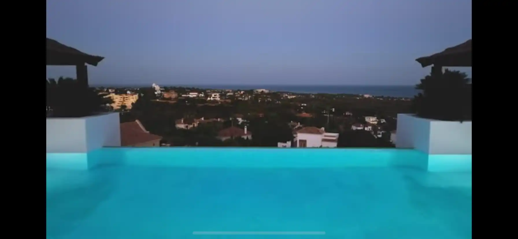 Villa con terrazza in vendita a Calle Padierna 147